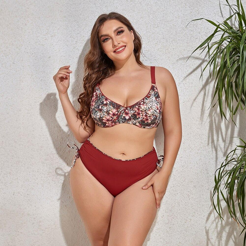 Biquíni Plus Size© Anástacia